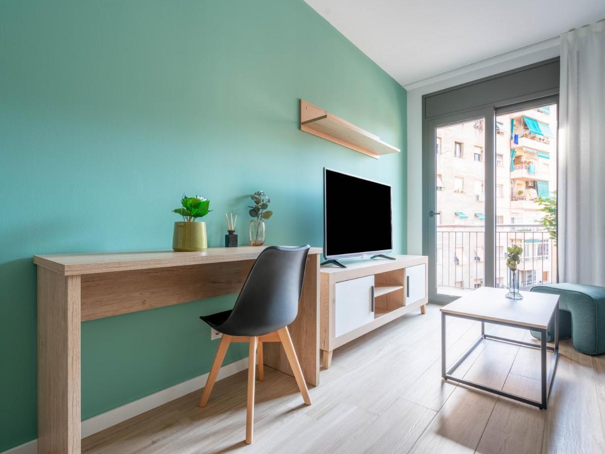 Limehome Barcelona Carrer De Besalu 90 - Estancia Temporal Exterior photo