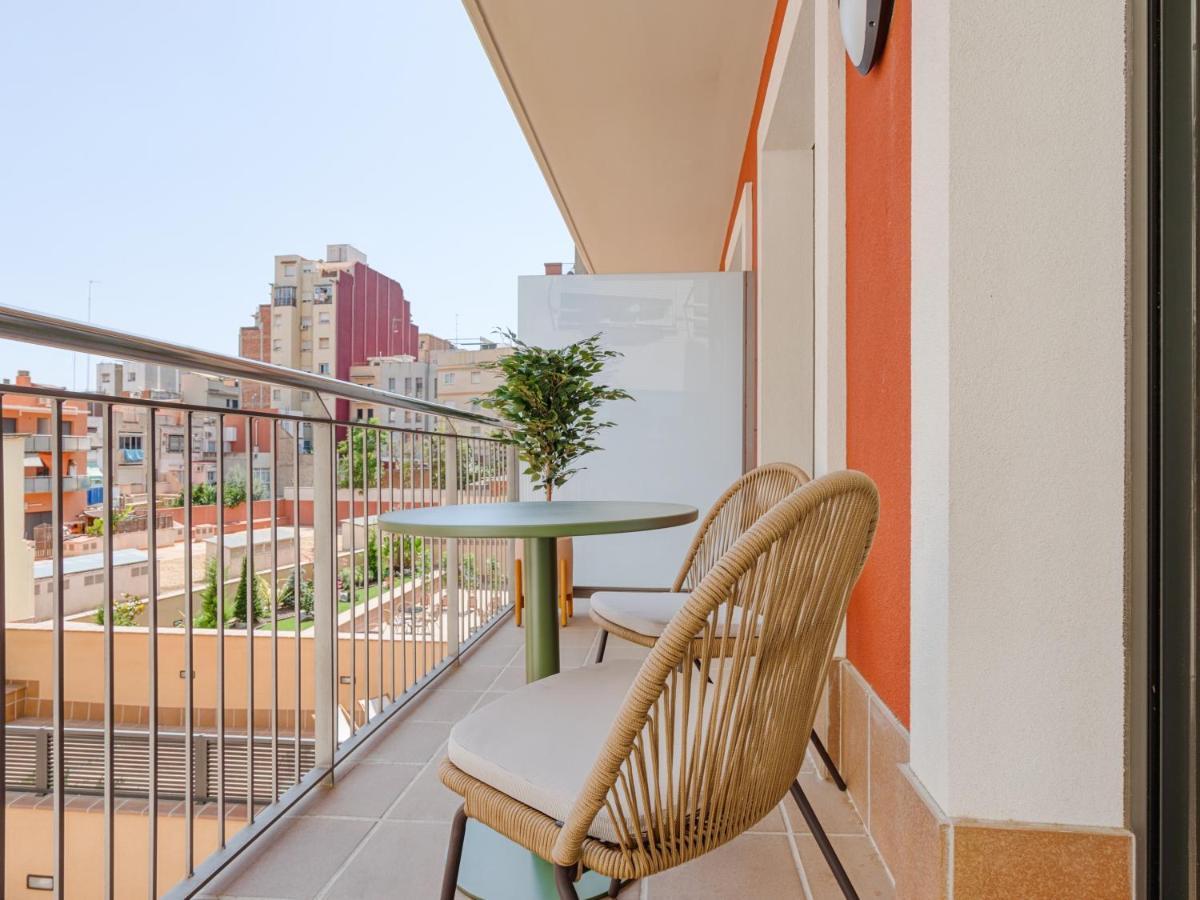 Limehome Barcelona Carrer De Besalu 90 - Estancia Temporal Exterior photo