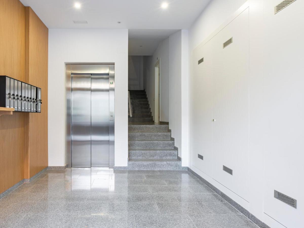Limehome Barcelona Carrer De Besalu 90 - Estancia Temporal Exterior photo